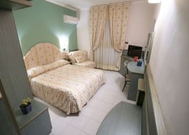 Kristall Palace Hotel 4