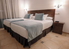 Hotel María de Molina 4