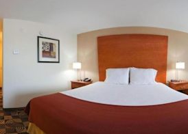 Holiday Inn Express & Suites BAINBRIDGE by IHG 3
