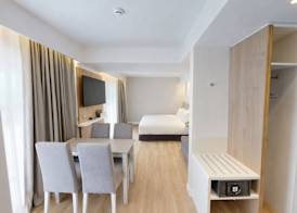 Holiday Inn Express And Suites Portimao by IHG 2