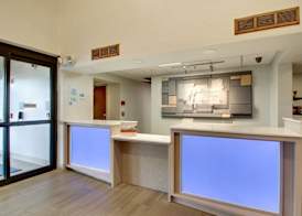 Holiday Inn Express & Suites AURORA - NAPERVILLE by IHG 2