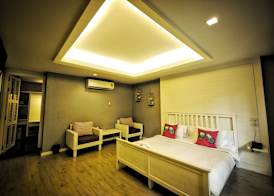 Paragon Inn 5