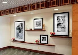 Hampton Inn Seymour 3