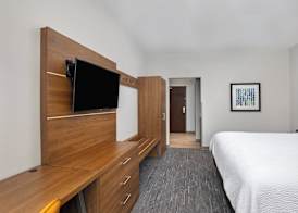 Holiday Inn Express & Suites CARROLLTON WEST by IHG 3