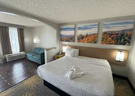 Days Inn & Suites by Wyndham Tuscaloosa - Univ. of Alabama 4