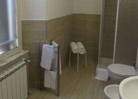 5 Rooms 5