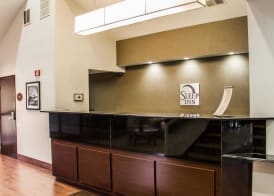 Sleep Inn Airport - Billy Graham Parkway 4