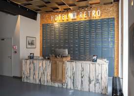 Hotel Retro 4