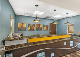 Best Western Plus Chain of Lakes Inn & Suites 4