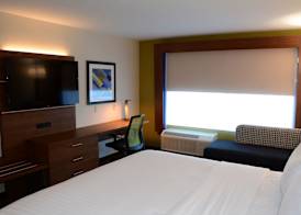 Holiday Inn Express & Suites PITTSBURGH - MONROEVILLE by IHG 5