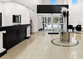 Sonesta Essential Savannah 4