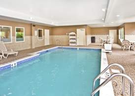 Holiday Inn Express & Suites BRADLEY AIRPORT by IHG 4