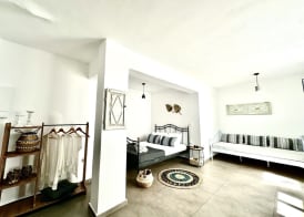 Aeron Suites 5