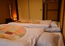 Grateful - Hostel 5