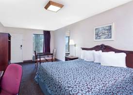 Days Inn by Wyndham Morristown 4