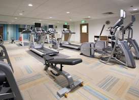 Holiday Inn Express & Suites BARDSTOWN by IHG 4