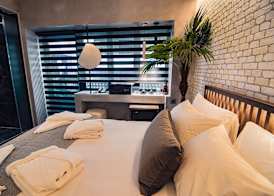 Project 3 urban chic hotel 5