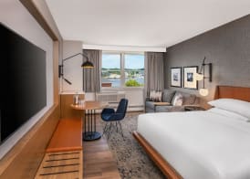 Sheraton Portsmouth Harborside Hotel 4