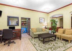 Hawthorn Extended Stay by Wyndham Corpus Christi Padre Is 2