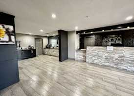 Super 8 by Wyndham Sealy 2