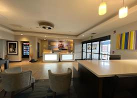 Comfort Inn & Suites Miami - Route 66 2