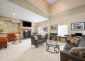 Quality Inn & Suites Fishkill South near I-84 2