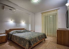 Ilian Beach & Apartments 3