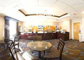 Holiday Inn Express & Suites BASTROP by IHG 3