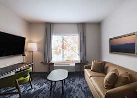 Fairfield by Marriott Inn & Suites Waller 5