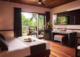 Iloha Seaview Hotel 5