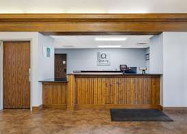 Quality Inn & Suites Monterey I-40 4