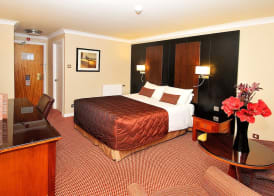 Stirling Highland Hotel- Part of the Cairn Collection 5