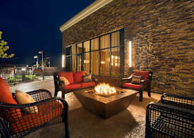 Embassy Suites by Hilton Akron Canton Airport 4