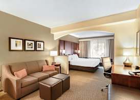 Comfort Suites State College near Penn State - Steps Away from PSU! 3