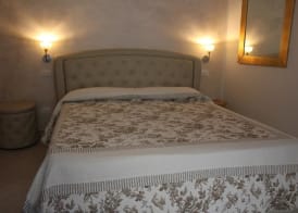 B&B Xenia 2