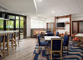 Hampton Inn Meridian 3