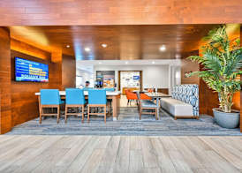Holiday Inn Express PALESTINE by IHG 5