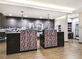 La Quinta by Wyndham San Antonio by Frost Bank Center 3