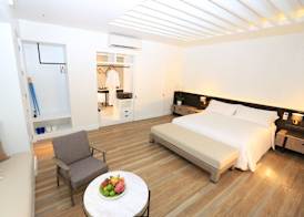 CELES BEACHFRONT RESORT 2