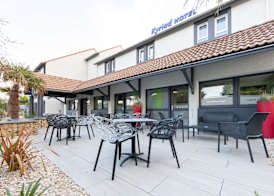 Kyriad Niort-Espace MendesFrance 4