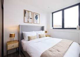 Manor Park One-Bed Escape 3
