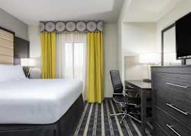 Holiday Inn Express & Suites NORMAN by IHG 3