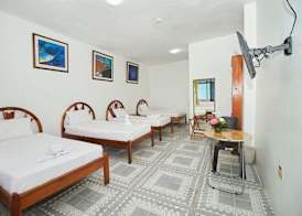 GARDNER HOSTAL 3