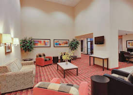 Ramada Inn by Wyndham Fairfield NJ 3