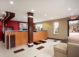 Super 8 by Wyndham Joplin 2