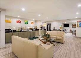 Quality Inn Northlake 2
