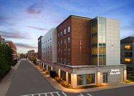 Hampton Inn & Suites-Worcester, MA 4