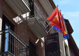 Hotel Complutense 5