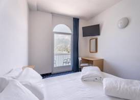 Lake Hotel Ifigenia 4