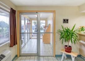 Days Inn by Wyndham New Philadelphia 2